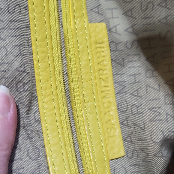 ISSAC MIZRAHI Cream Yellow Brown Color Block Leather Shoulder Bag - Picture 12 of 16